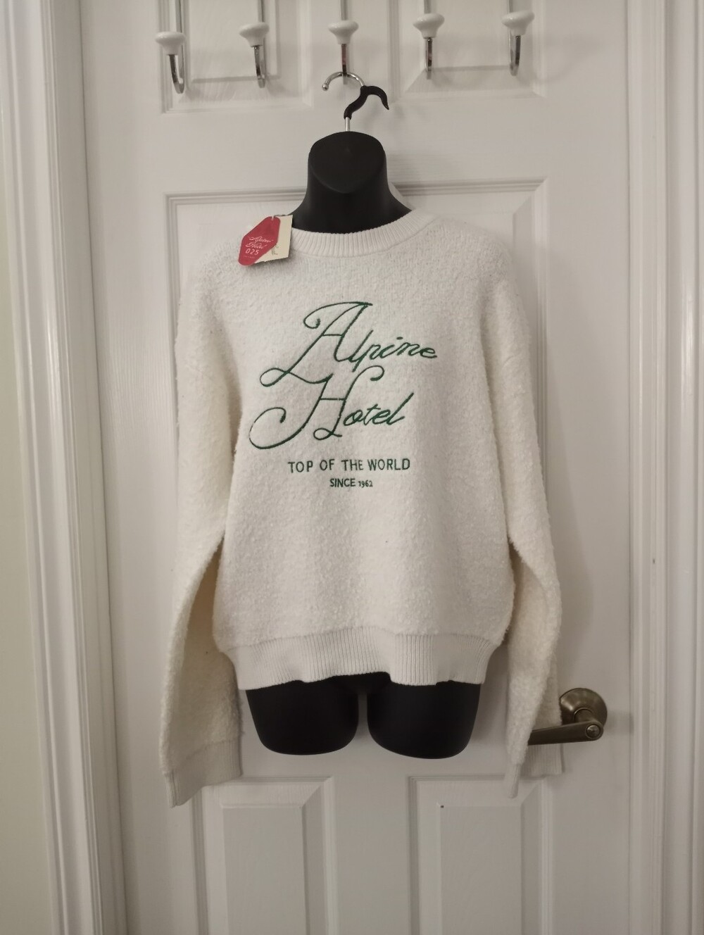 👠NWT UNIVERSAL THREAD Super Soft Sweatshirt👠